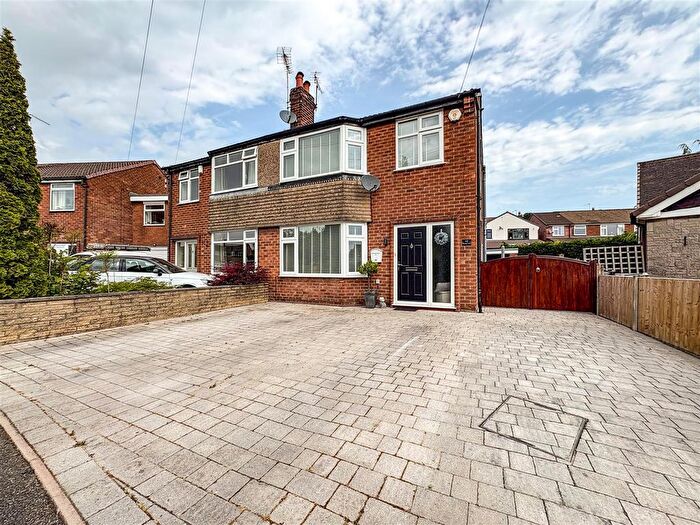3 Bedroom Semi Detached House For Sale In Newlyn Avenue, Congleton, CW12
