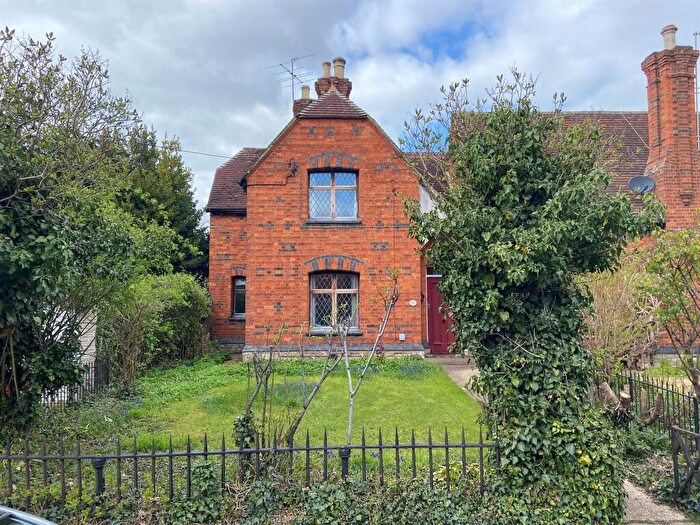 2 Bedroom Semi Detached House For Sale In Priory Street, Newport Pagnell, MK16
