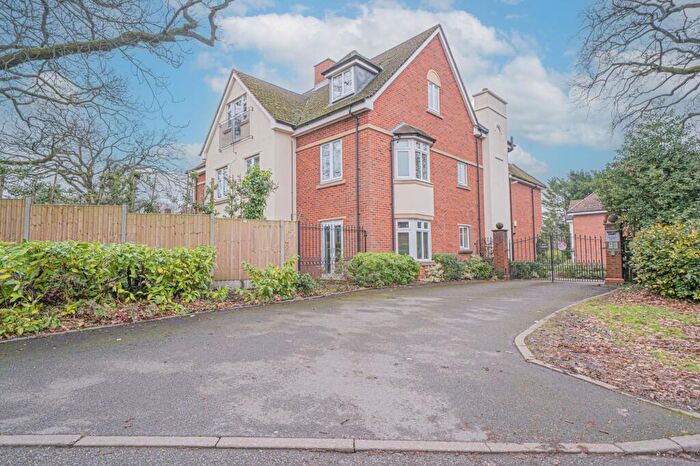 2 Bedroom Apartment For Sale In Westwood Grove, Solihull, B91
