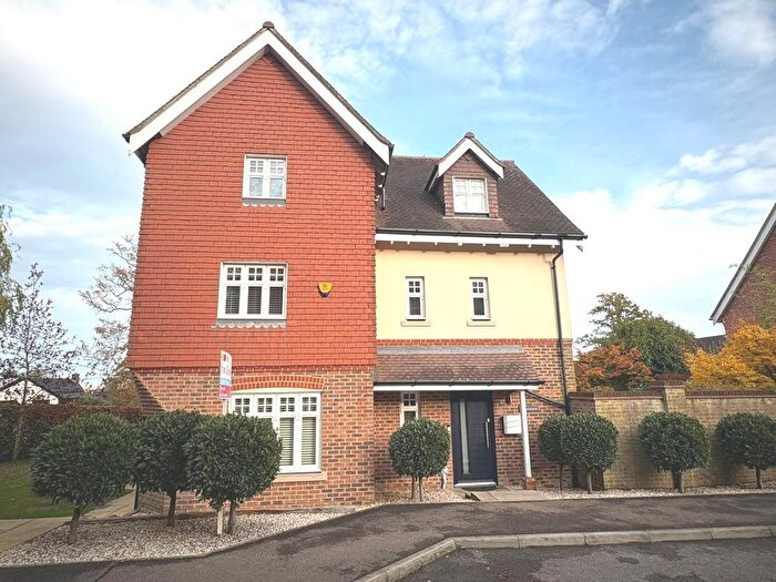4 Bedroom Detached House For Sale In St. Pauls On The Green, Haywards Heath, RH16