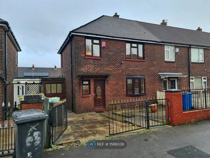 3 Bedroom End Of Terrace House To Rent In Severn Drive, Wigan, WN5
