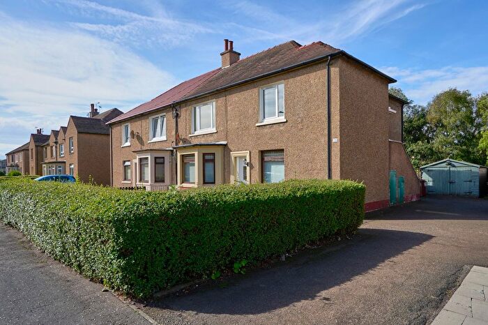 2 Bedroom Flat For Sale In Elizabeth Avenue, Grangemouth, FK3