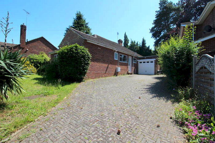 4 Bedroom Detached House To Rent In Acland Avenue, Lexden, Colchester, CO3