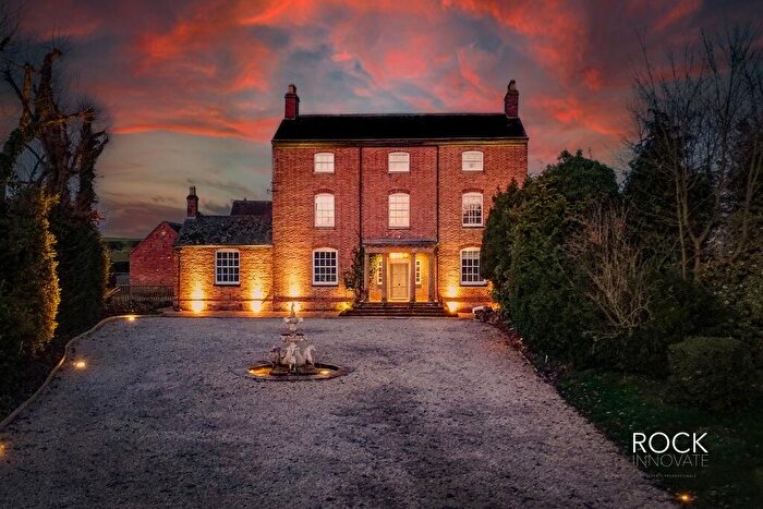 7 Bedroom Detached House For Sale In Elford Road, Staffordshire, B79