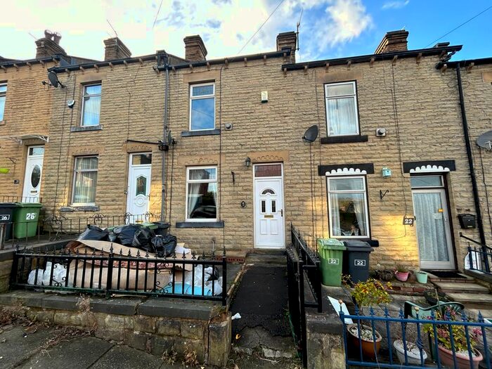 3 Bedroom Terraced House To Rent In Pynate Road, Batley, WF17