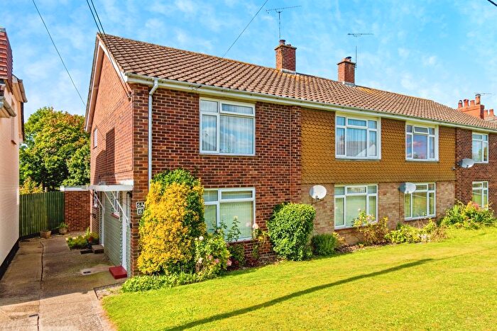 2 Bedroom Flat For Sale In Wonston Close, Sutton Scotney, Winchester, SO21