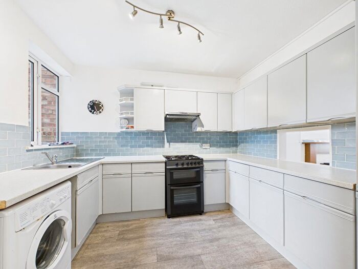 3 Bedroom Terraced House For Sale In Bath Road, Southsea, PO4