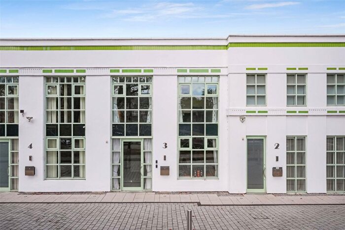 2 Bedroom Terraced House For Sale In Globe House Central, Chertsey Road, Twickenham, TW1