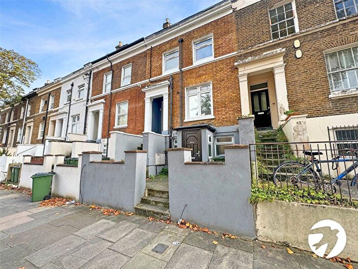 Property To Rent In Brookhill Road, London, SE18