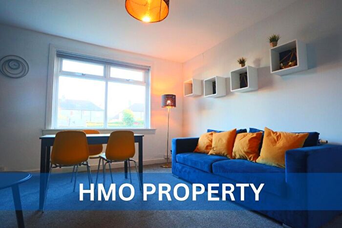 3 Bedroom Flat To Rent In Calder Road, Broomhouse, Edinburgh, EH11