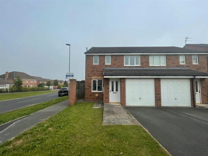 3 Bedroom Semi-Detached House To Rent In Primrose Road, Bishop Cuthbert, Hartlepool, TS26
