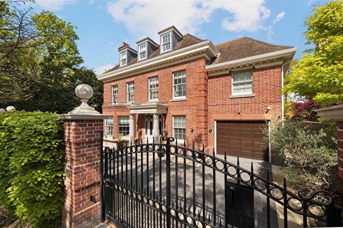 6 Bedroom Detached House For Sale In Ellerton Road, Drax Estate, Wimbledon, SW20