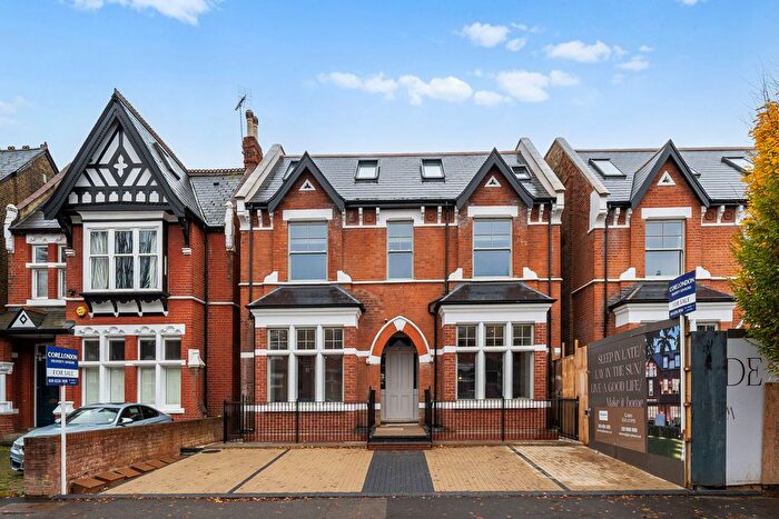 2 Bedroom Flat For Sale In Gordon Road, Ealing, W5