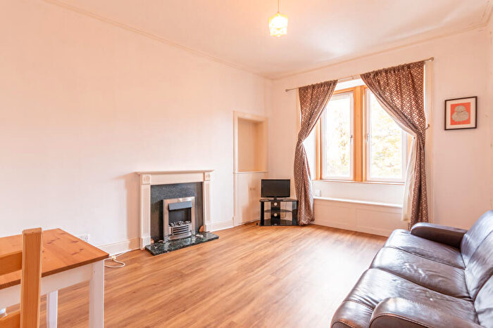 1 Bedroom Flat To Rent In L Milton Street, Edinburgh, EH8