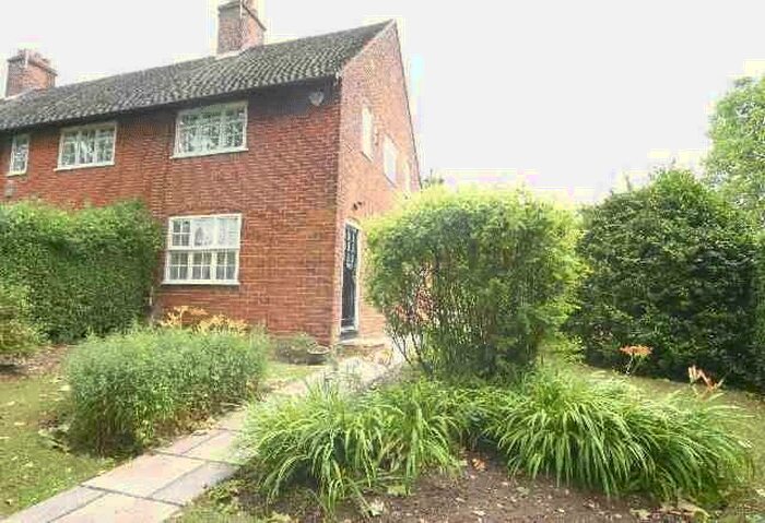 3 Bedroom Detached House To Rent In Falloden Way, Hampstead Garden Suburb, NW11
