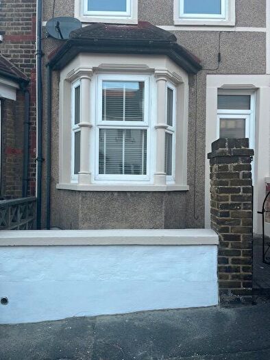3 Bedroom Terraced House To Rent In Dudley Road, Gravesend, Kent, DA11