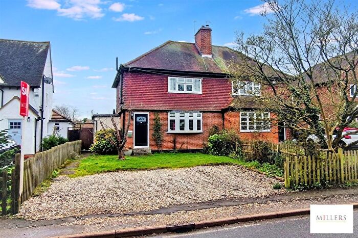 3 Bedroom Semi-Detached House For Sale In Colvers, Matching Green, CM17