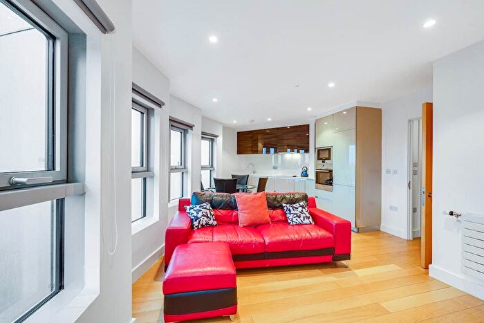 2 Bedroom Flat For Sale In Barking Road, London, E16