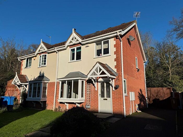3 Bedroom Semi-Detached House To Rent In Atworth Grove, Littleover, Derby, DE23