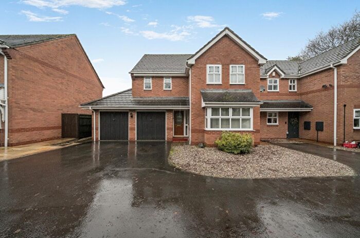 4 Bedroom Detached House For Sale In Watermead, Stratton St Margaret, Swindon, SN3