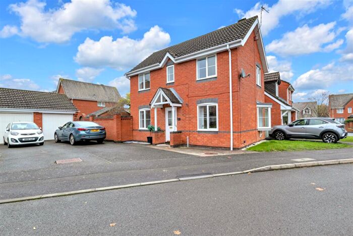 3 Bedroom Semi-Detached House For Sale In Marigold Lane, Mountsorrel, LE12