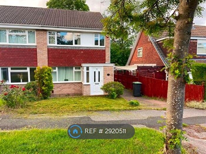 3 Bedroom Semi Detached House To Rent In Chesham Drive, Nottingham, NG9