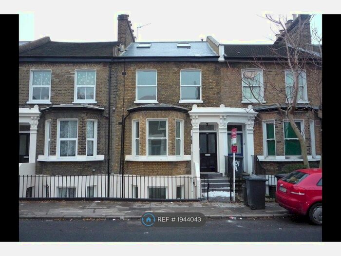 2 Bedroom Flat To Rent In Shardeloes Road, London, SE14