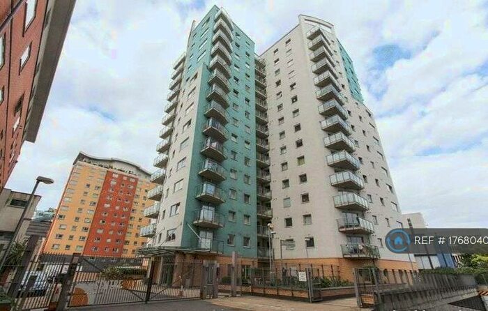 2 Bedroom Flat To Rent In City View, Ilford, IG1