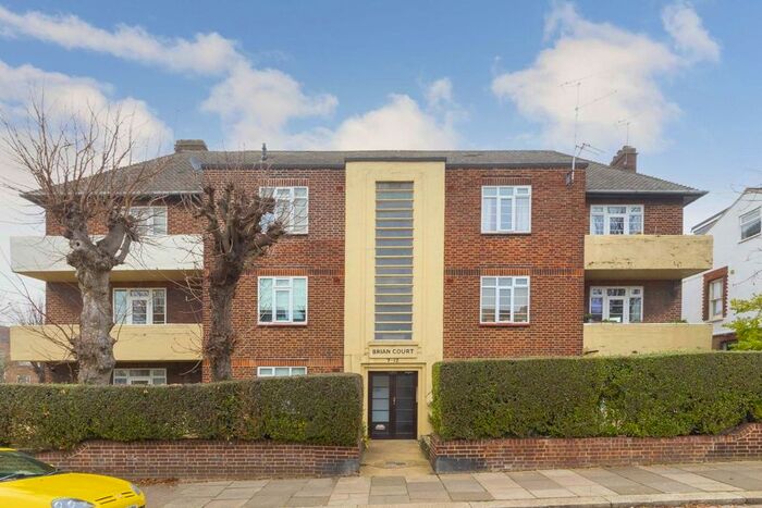 1 Bedroom Flat To Rent In Wetherill Road, London N10