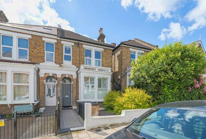 1 Bedroom Flat To Rent In Wolfington Road, West Norwood, SE27