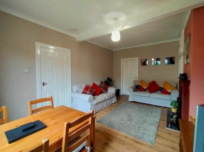 2 Bedroom Flat To Rent In Prestonfield Road, Edinburgh, EH16