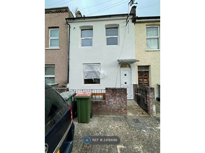 3 Bedroom Terraced House To Rent In Tower Hamlets Road, London, E7