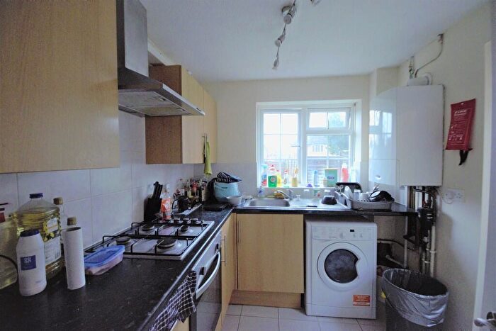 5 Bedroom Semi-Detached House To Rent In Southway, Guildford, GU2