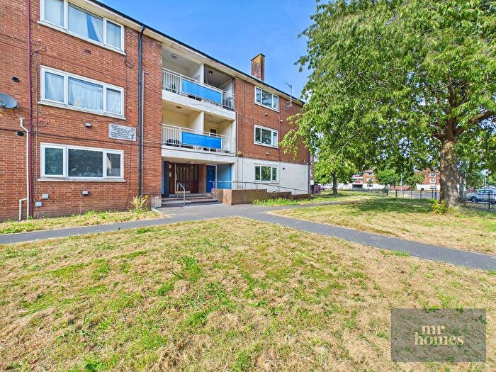 2 Bedroom Flat For Sale In Heol Trelai, Caerau, Cardiff, CF5