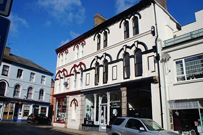 1 Bedroom Flat To Rent In Flat, Exeter Street, Launceston, PL15