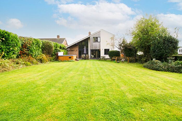5 Bedroom Detached Bungalow For Sale In Mill Lane, Westwoodside, Doncaster, DN9