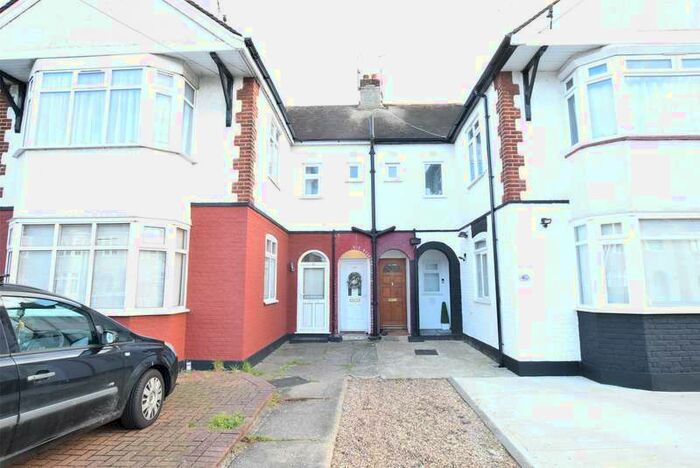2 Bedroom Maisonette Flat To Rent In Rosedale Road, Romford, Essex, RM1