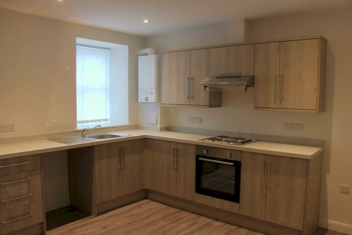 2 Bedroom Flat To Rent In Union Road, BB5