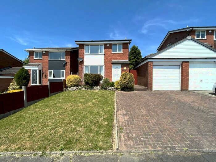 3 Bedroom Detached House To Rent In Horseshoe Lane, Bromley Cross, Bolton, BL7