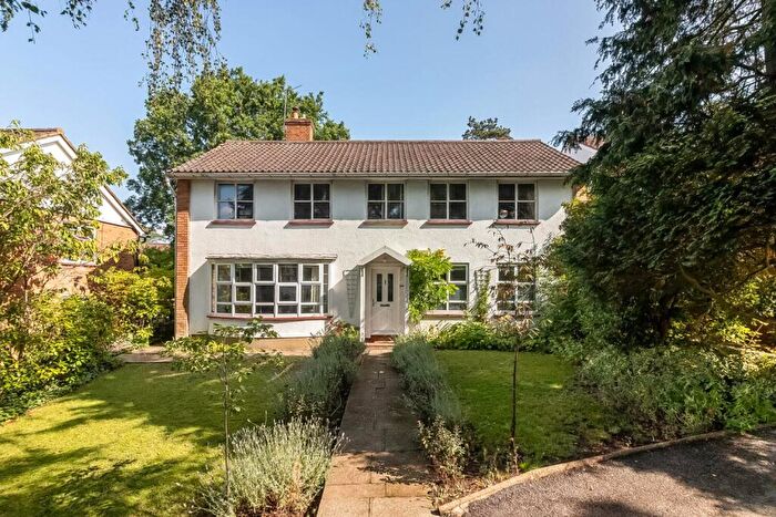 2 Bedroom Maisonette To Rent In Baird Gardens, London, SE19