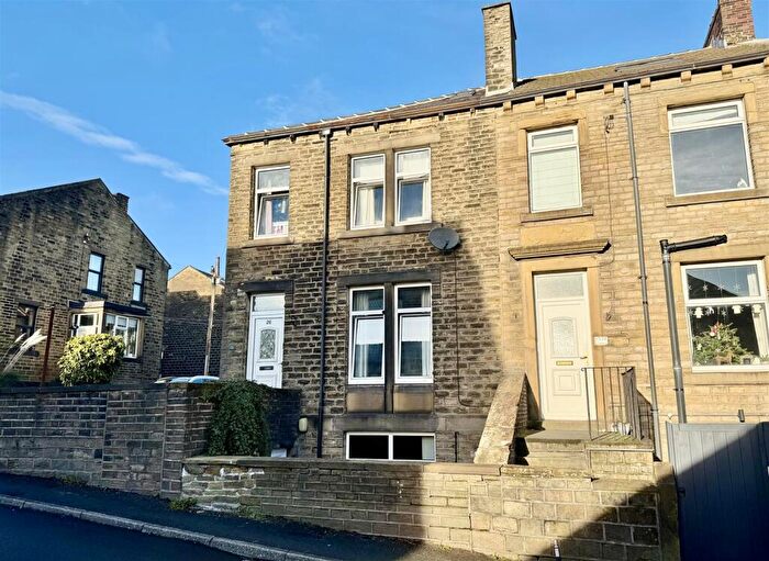 2 Bedroom End Of Terrace House For Sale In Knowl Road, Golcar, Huddersfield, HD7