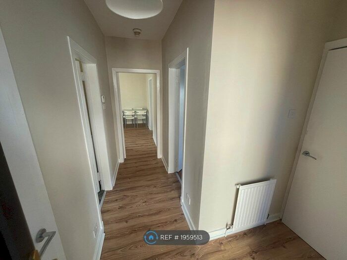 2 Bedroom Flat To Rent In Springfield Road, Glasgow, G40