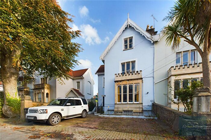 1 Bedroom Apartment To Rent In Wellington Park, Bristol, BS8