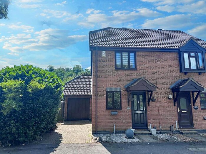 2 Bedroom House To Rent In Hersham Gardens, Hersham, Walton-On-Thames, KT12