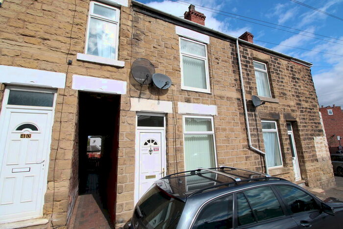2 Bedroom Terraced House To Rent In Doncaster Road, S64