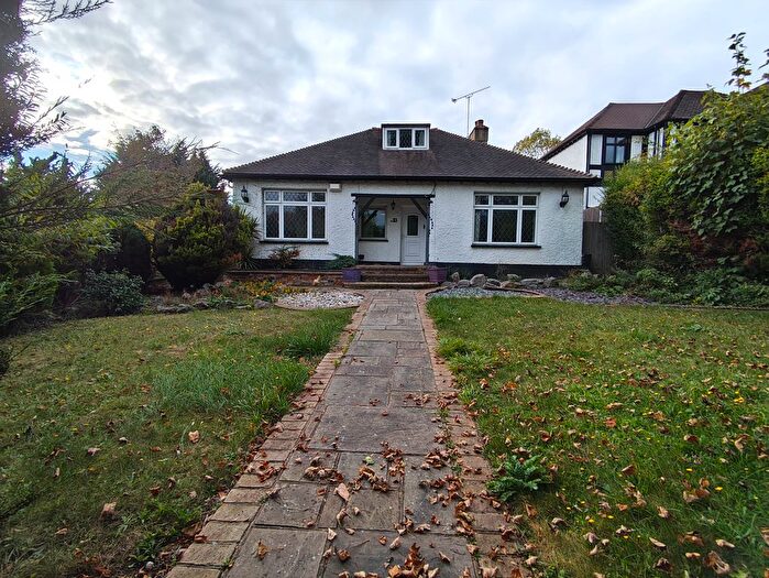 4 Bedroom Detached Bungalow For Sale In Woodcote Grove Road, Coulsdon, CR5