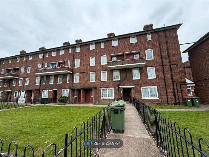 4 Bedroom Maisonette To Rent In Rogers Road, London, E16