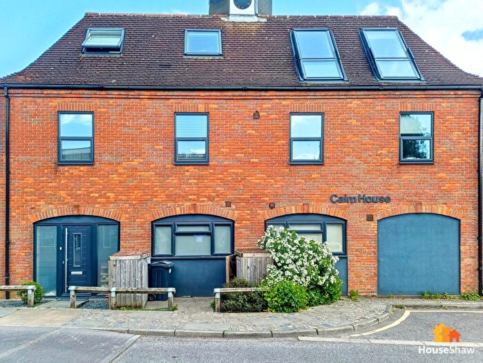 1 Bedroom Flat For Sale In Elgiva Lane, Chesham, HP5