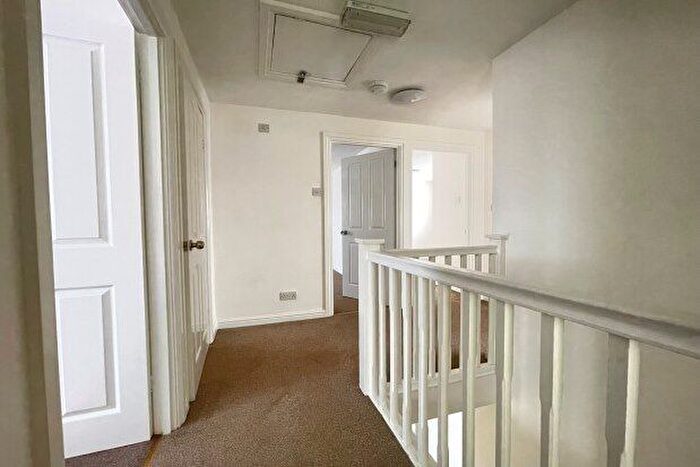 5 Bedroom Detached House To Rent In Beckinsale Grove, Milton Keynes, MK8
