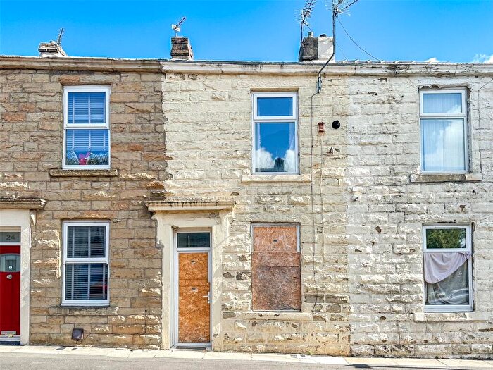 1 Bedroom Terraced House For Sale In Derby Street, Accrington, Lancashire, BB5